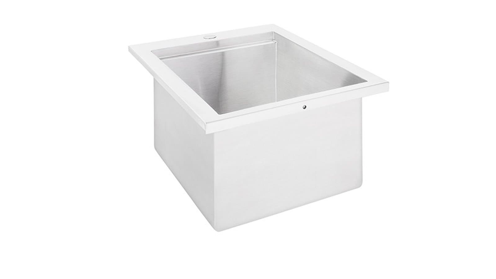 Sedona by Lynx 18" Deep Sink (LSKD18) - Image 1